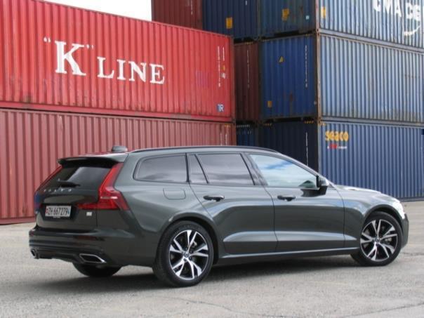 Volvo V60 T8 eAWD R-Design